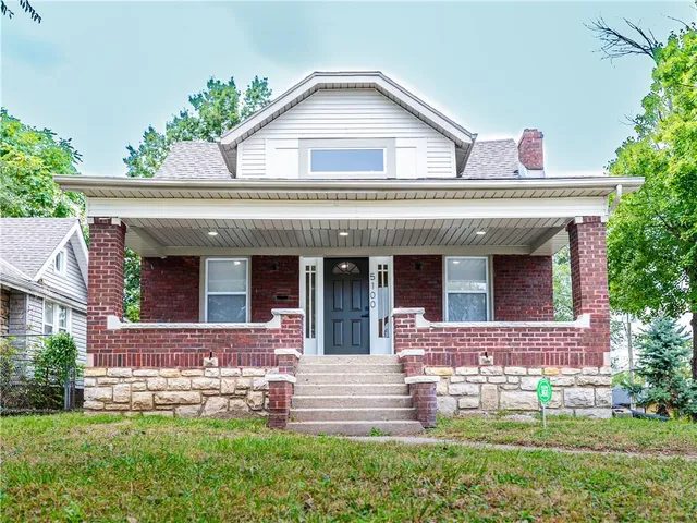 $329,900 | 5100 Garfield Avenue, Kansas City, MO 64130