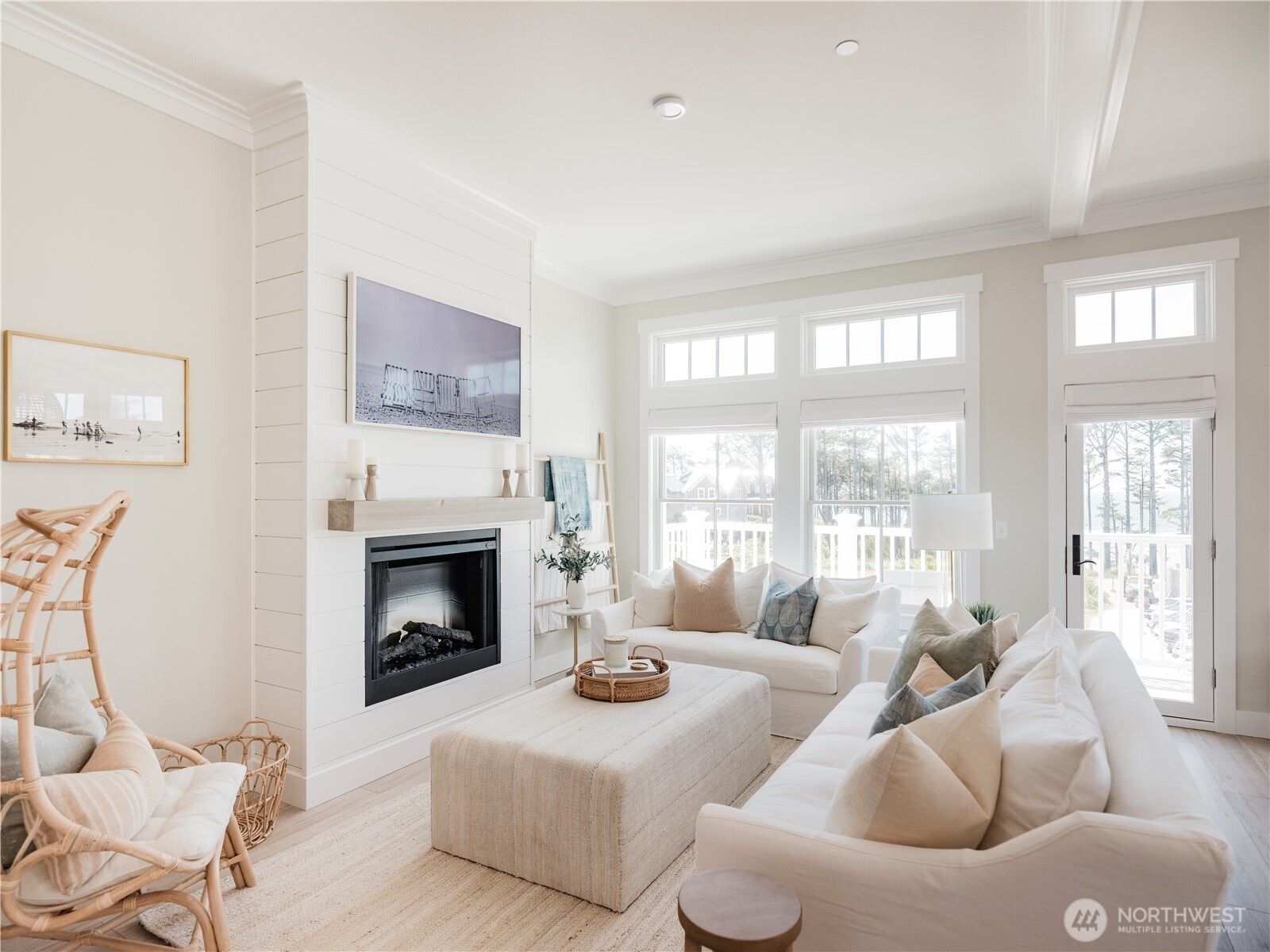 204 Market Street, Unit A Pacific Beach, WA 98571 - Photo 3 of 31