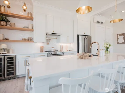 $1,498,000 | 204 Market Street, Unit A, Pacific Beach, WA 98571