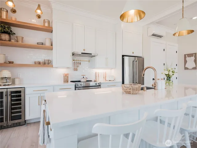 $1,498,000 | 204 Market Street, Unit A, Pacific Beach, WA 98571