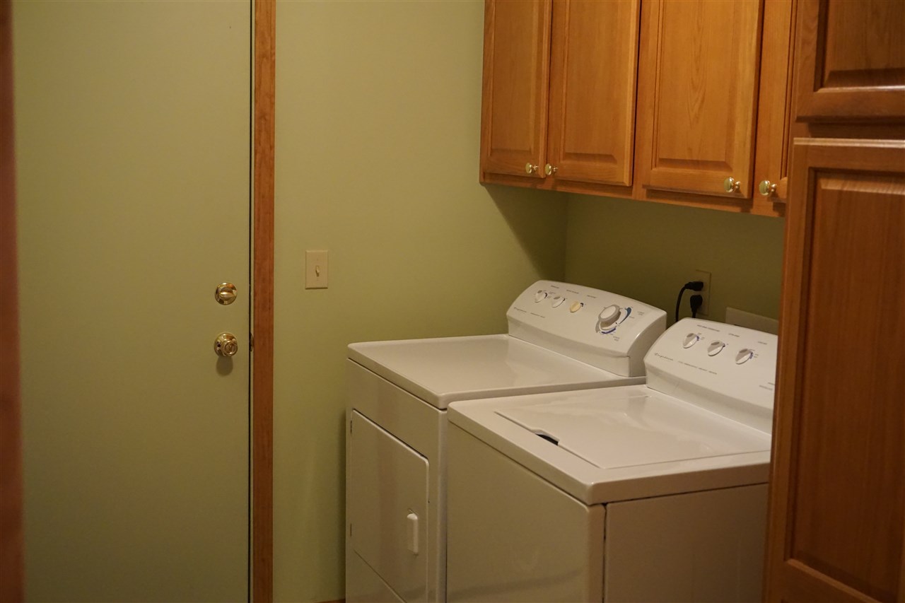 11123 Chicory Ridge Way Roscoe, IL 61073 - Photo 15 of 23 a utility room with dryer and washer