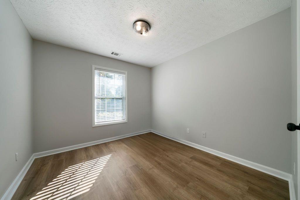 2010 Laird Road Hiram, GA 30141 - Photo 14 of 29