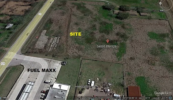 a close view of a bathroom sink