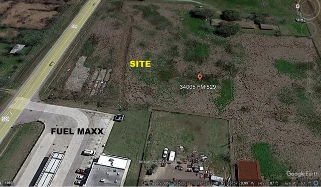 a close view of a bathroom sink