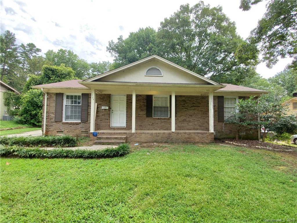 5924 Eastbrook Road Charlotte, NC 28215 - Photo 1 of 18 Gallery Image 1