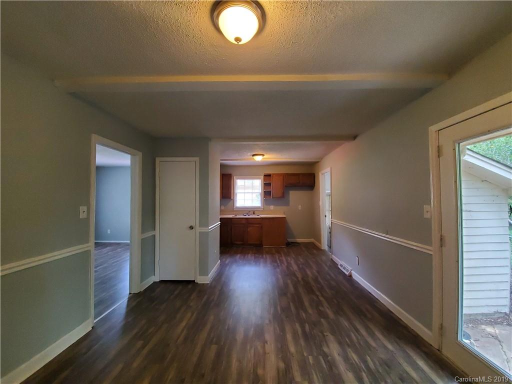 5924 Eastbrook Road Charlotte, NC 28215 - Photo 9 of 18 Gallery Image 9