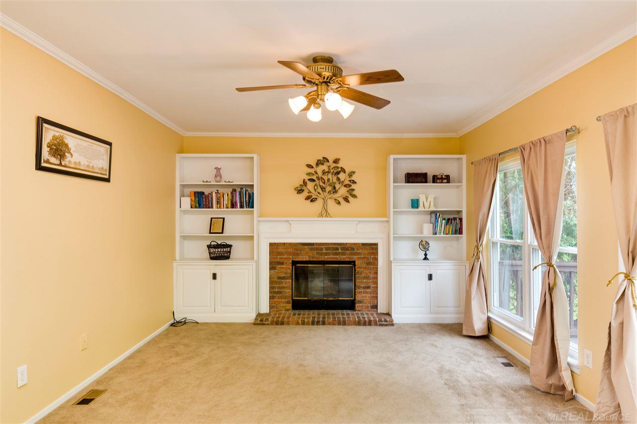 532 Bolinger Street Rochester Hills, MI 48307 - Photo 3 of 21