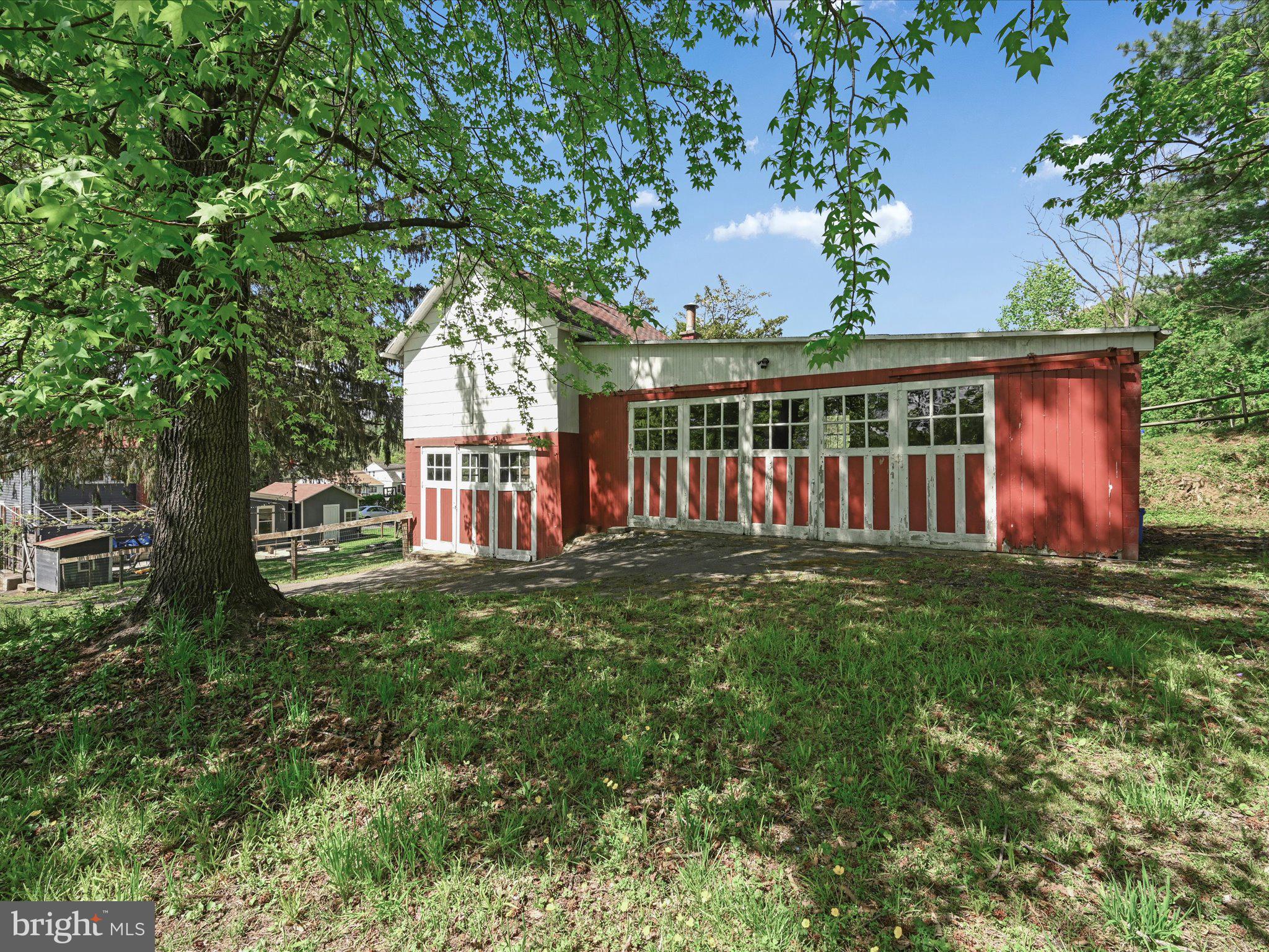 1604 Butter Lane Reading, PA 19606 - Photo 28 of 32
