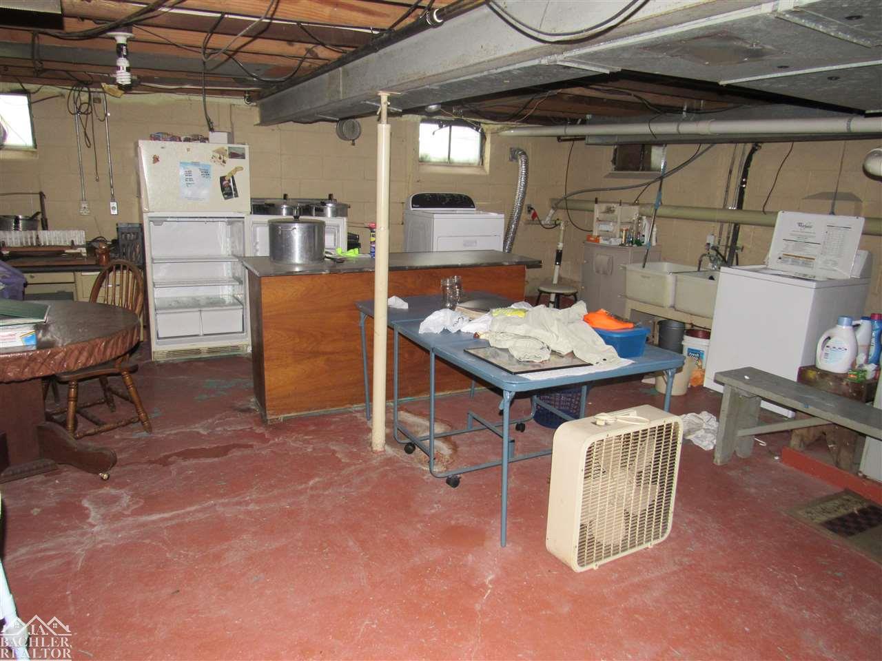 3438 Plank Road Marine City, MI 48039 - Photo 15 of 23 31319173-14.JPG
