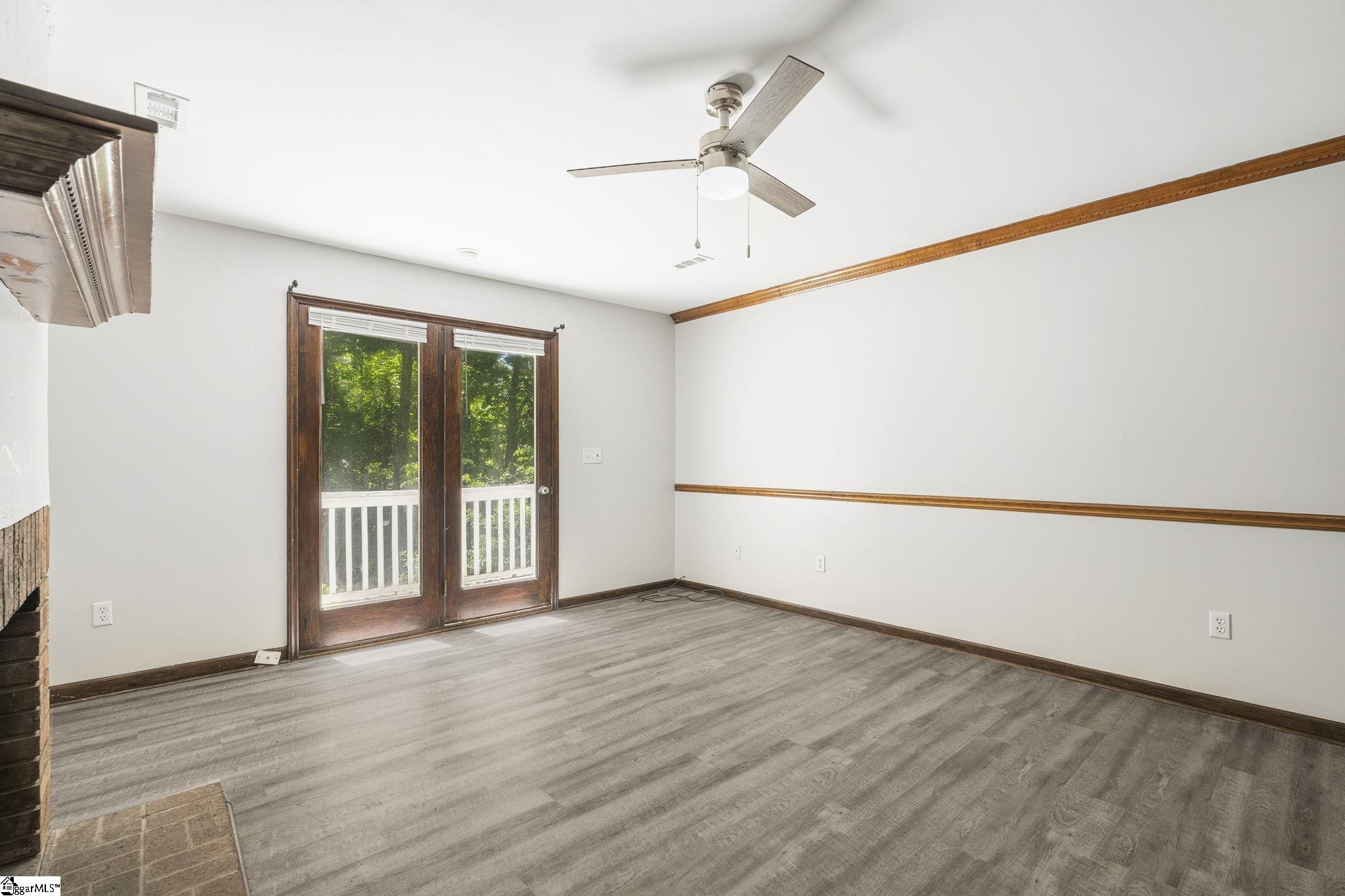 211 Brookside Drive Duncan, SC 29334 - Photo 8 of 31