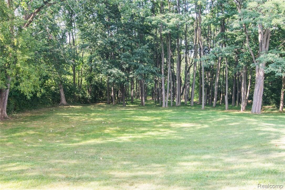 4365 England Beach Road White Lake, MI 48383 - Photo 47 of 55 DSC_0079.jpg