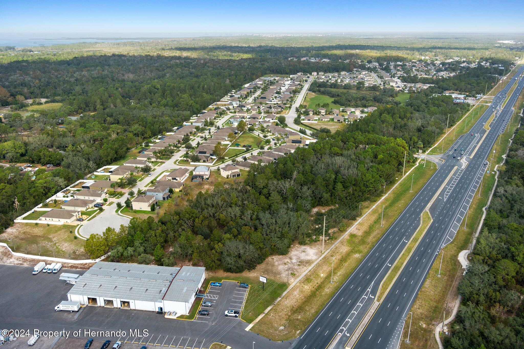 18119 Us-19 Hudson, FL 34667 - Photo 22 of 47 a view of a city