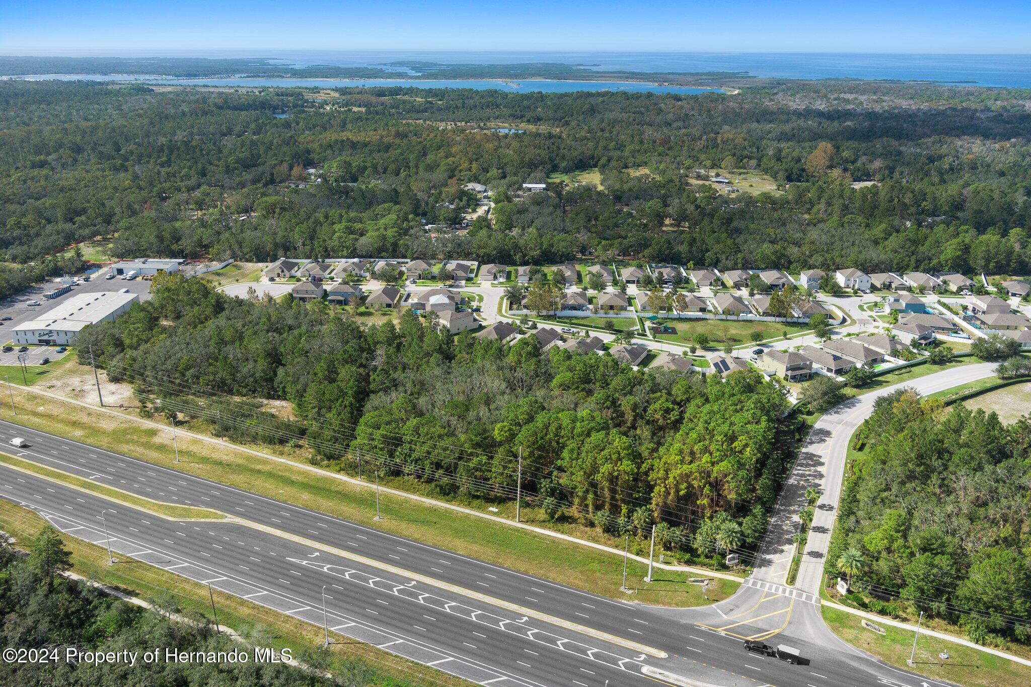 18119 Us-19 Hudson, FL 34667 - Photo 24 of 47 a view of a city from a yard