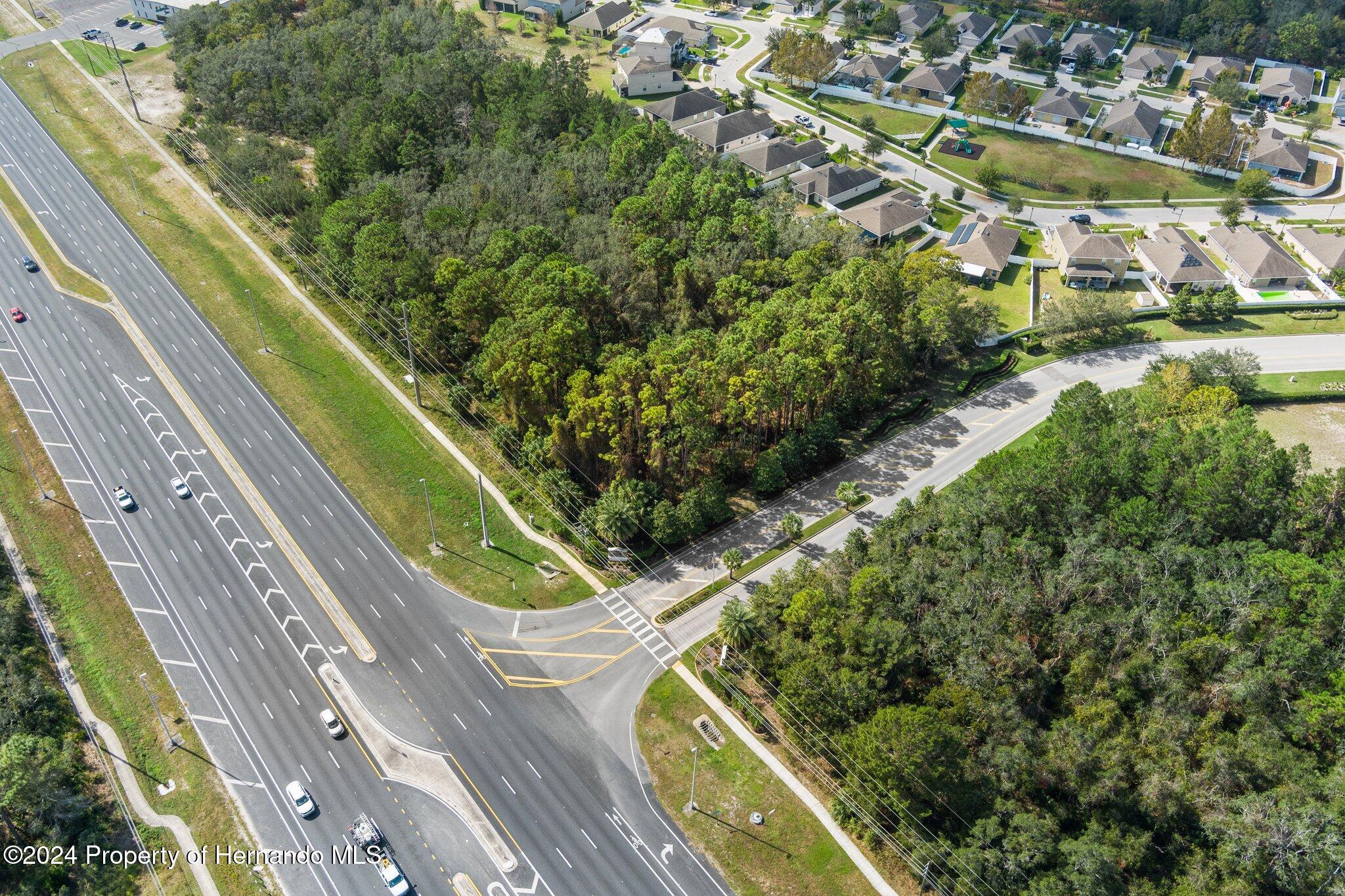 18119 Us-19 Hudson, FL 34667 - Photo 35 of 47 a view of a city from a balcony