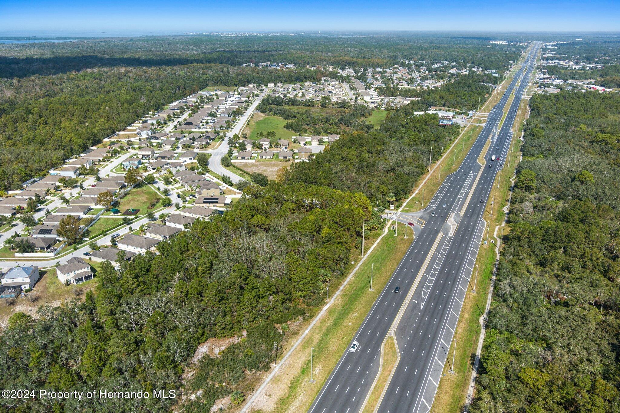 18119 Us-19 Hudson, FL 34667 - Photo 36 of 47 a view of a lake from a balcony