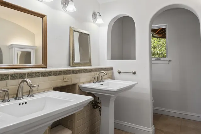 $4,565,000 | 1439 Portola Road, Woodside, CA 94062