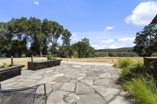 $4,565,000 | 1439 Portola Road, Woodside, CA 94062