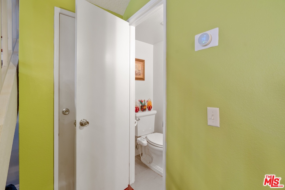 19227 Index Street, Unit 3 Porter Ranch, CA 91326 - Photo 10 of 35 Gallery Image 10