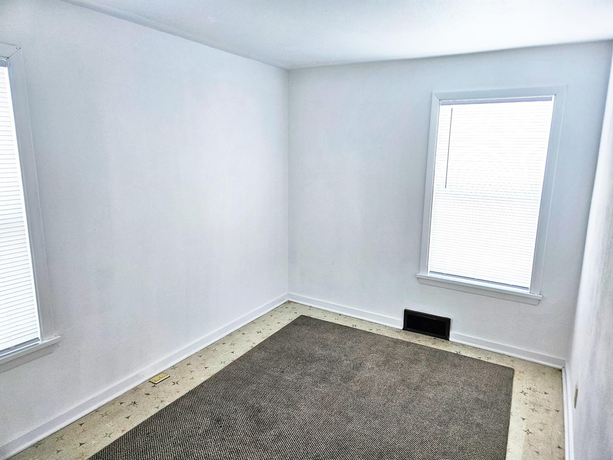 308 Academy Street Elroy, WI 53929 - Photo 11 of 20