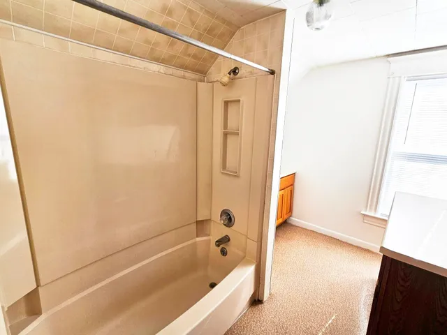 $79,900 | 308 Academy Street, Elroy, WI 53929