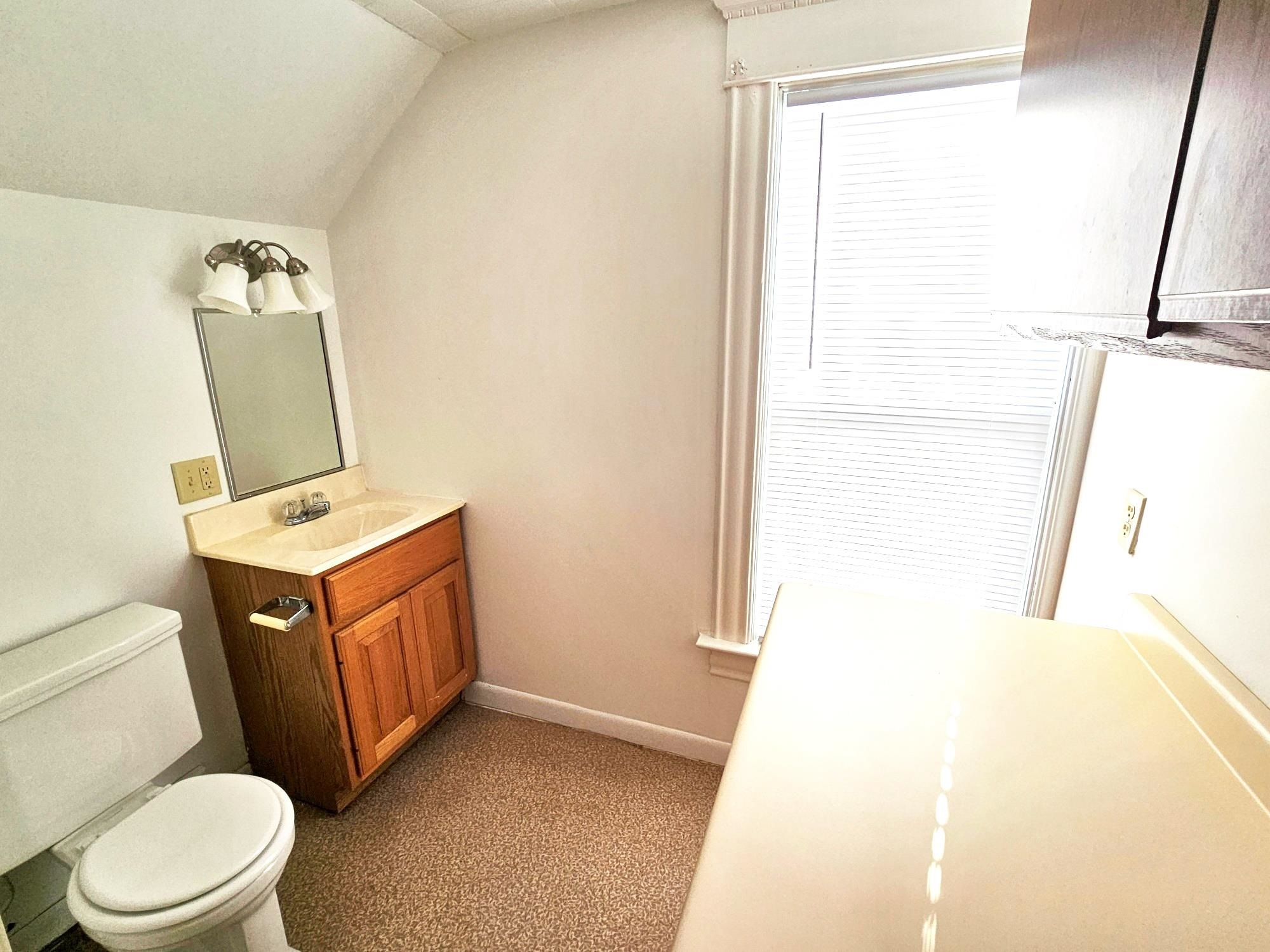 308 Academy Street Elroy, WI 53929 - Photo 16 of 20