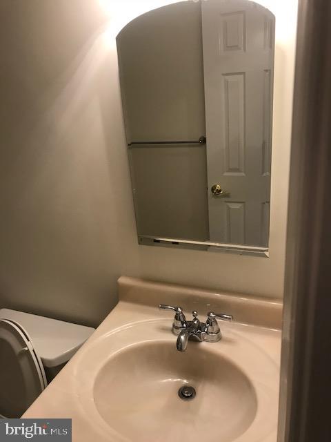 1817 Post Oak Trail Reston, VA 20191 - Photo 18 of 40