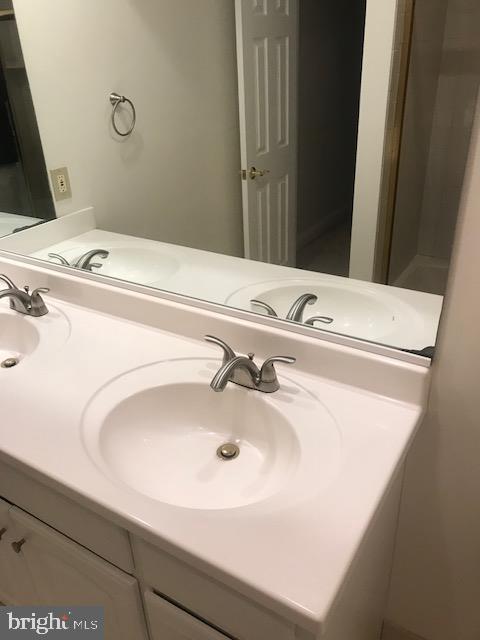 1817 Post Oak Trail Reston, VA 20191 - Photo 22 of 40