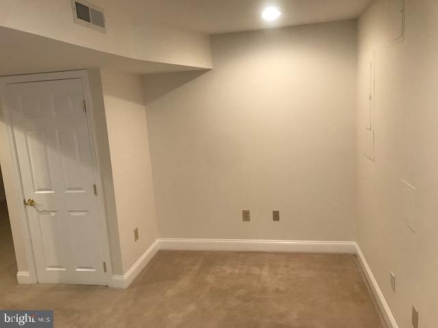 1817 Post Oak Trail Reston, VA 20191 - Photo 28 of 40