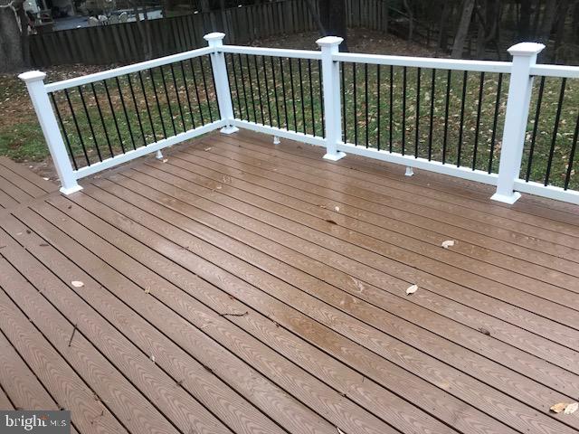 1817 Post Oak Trail Reston, VA 20191 - Photo 33 of 40