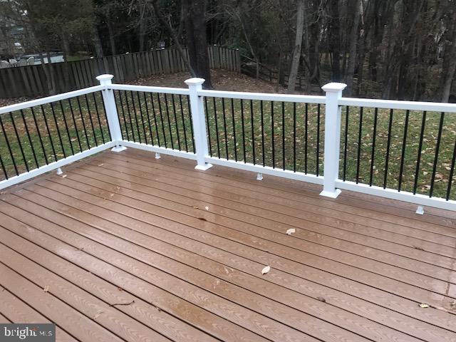 1817 Post Oak Trail Reston, VA 20191 - Photo 34 of 40