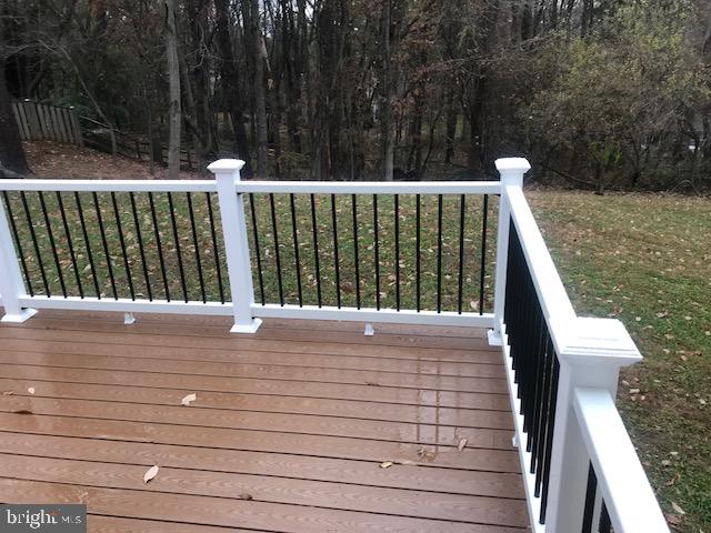 1817 Post Oak Trail Reston, VA 20191 - Photo 35 of 40