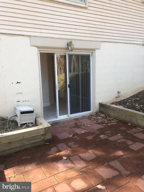 1817 Post Oak Trail Reston, VA 20191 - Photo 37 of 40