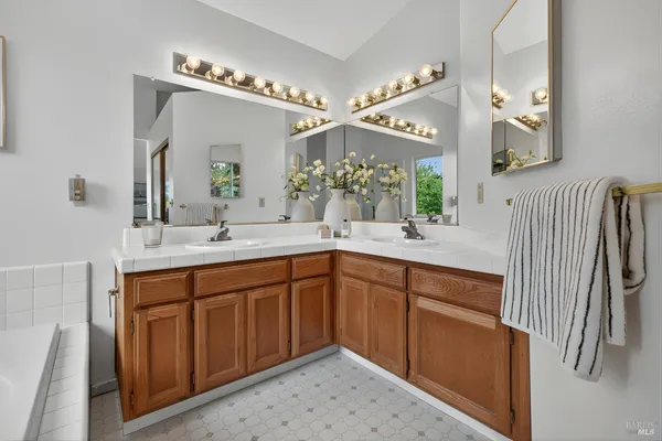 $899,000 | 8818 Clothier Lane, Cotati, CA 94931