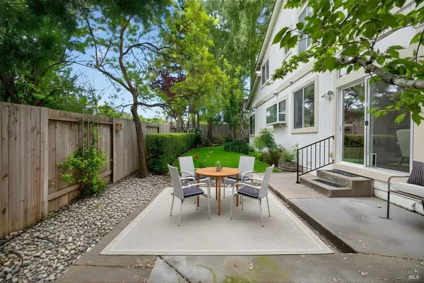 $899,000 | 8818 Clothier Lane, Cotati, CA 94931