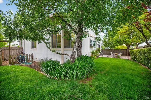 $899,000 | 8818 Clothier Lane, Cotati, CA 94931