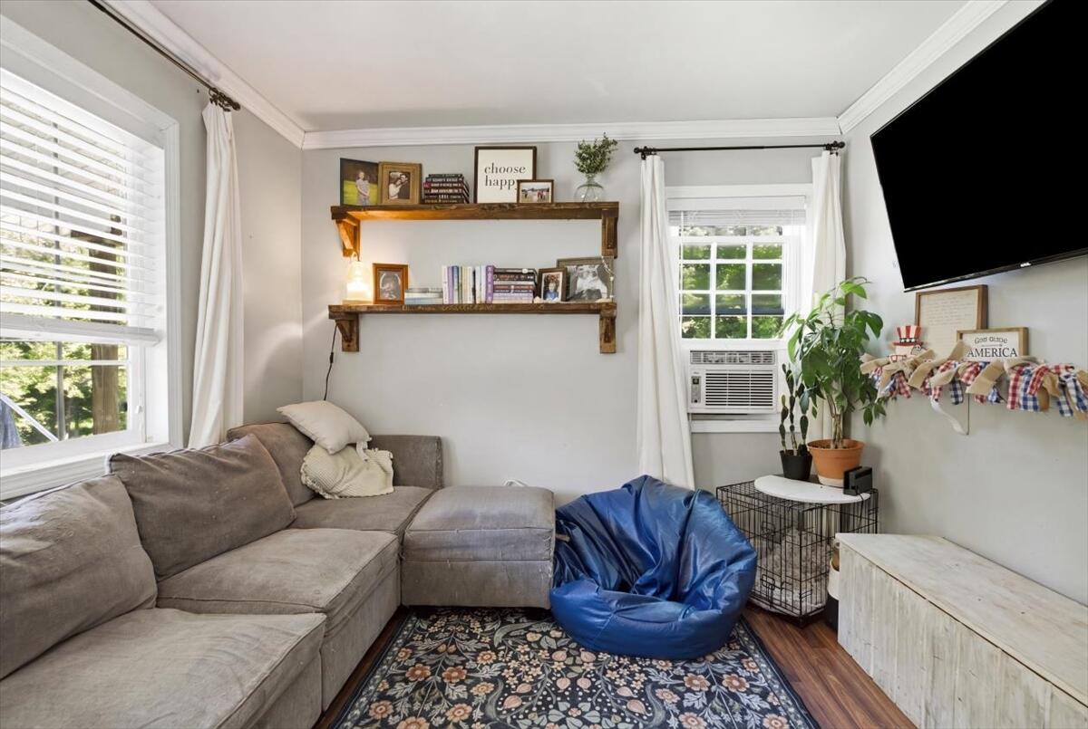 558 Roxbury Road Mexico, ME 04257 - Photo 27 of 51 27-Living Room 04