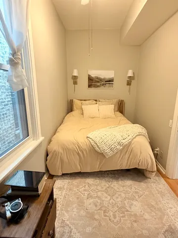 $3,200 | 3016 North Clifton Avenue, Unit 2, Chicago, IL 60657