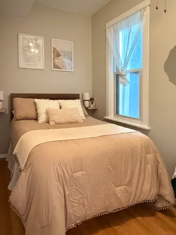 $3,200 | 3016 North Clifton Avenue, Unit 2, Chicago, IL 60657