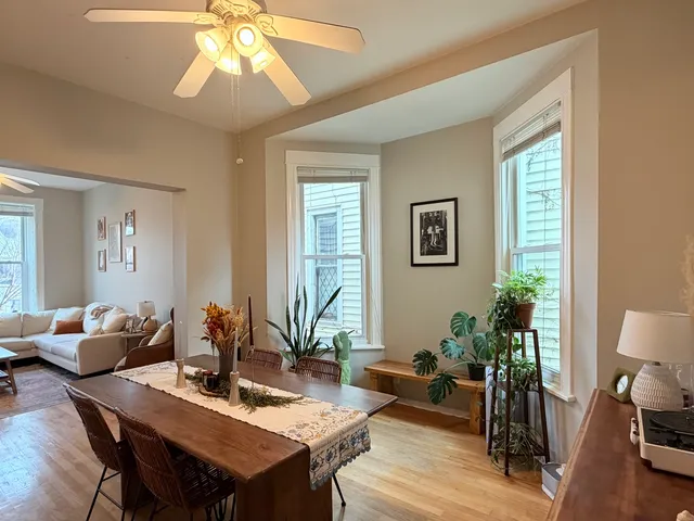 $3,200 | 3016 North Clifton Avenue, Unit 2, Chicago, IL 60657