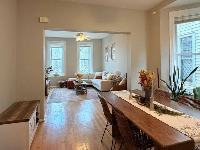 $3,200 | 3016 North Clifton Avenue, Unit 2, Chicago, IL 60657