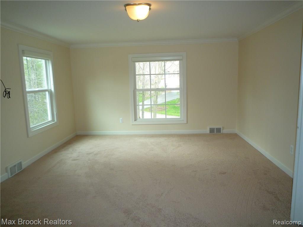 31442 Lost Hollow Road Franklin, MI 48025 - Photo 20 of 35 16.JPG