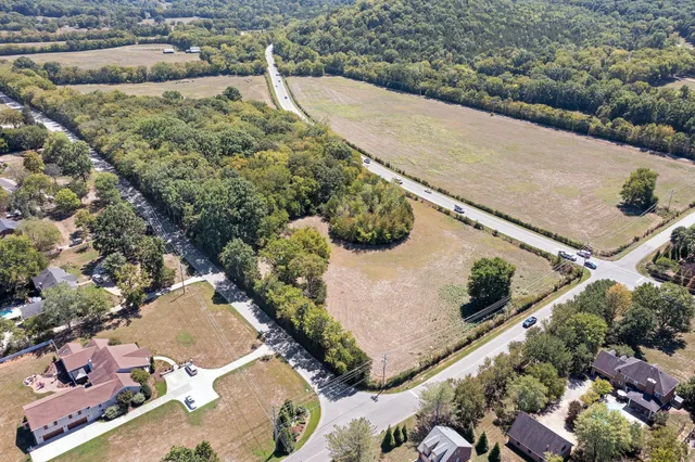 a black and white photo of a mirror