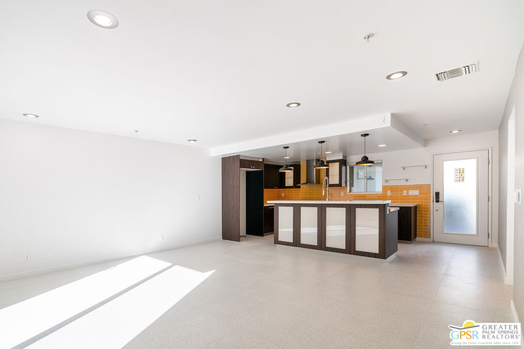 588 East San Lorenzo Road, Unit 103 Palm Springs, CA 92264 - Photo 13 of 68
