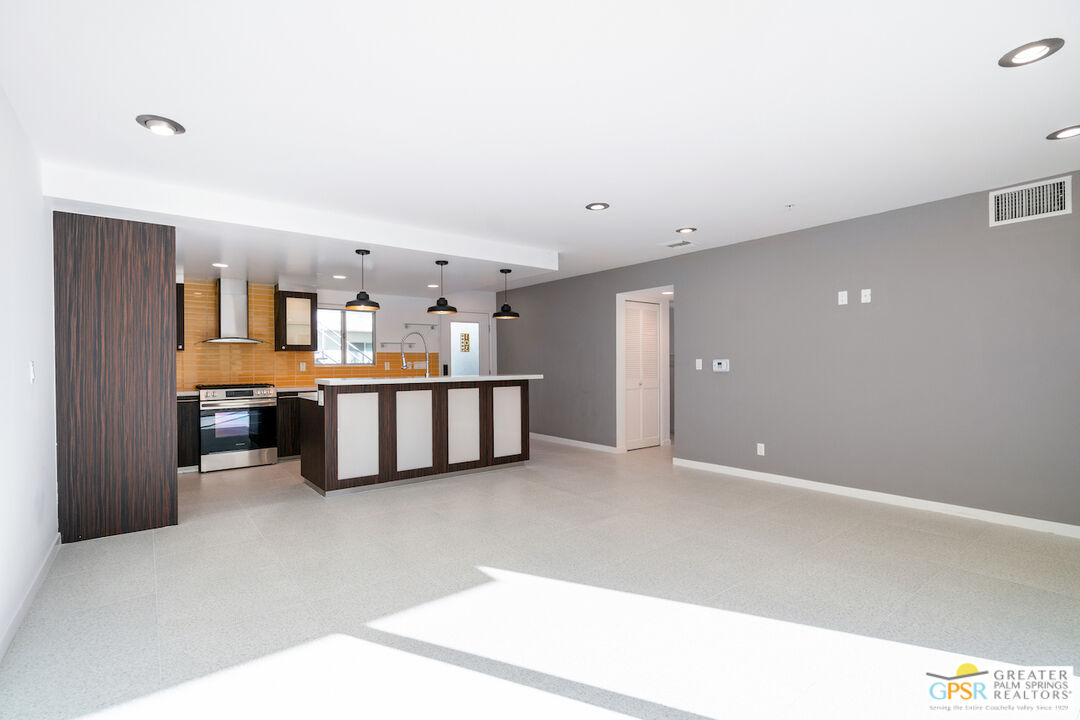 588 East San Lorenzo Road, Unit 103 Palm Springs, CA 92264 - Photo 2 of 68