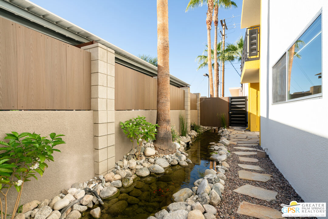 588 East San Lorenzo Road, Unit 103 Palm Springs, CA 92264 - Photo 21 of 68