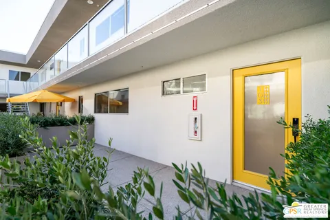 $524,900 | 588 East San Lorenzo Road, Unit 103, Palm Springs, CA 92264