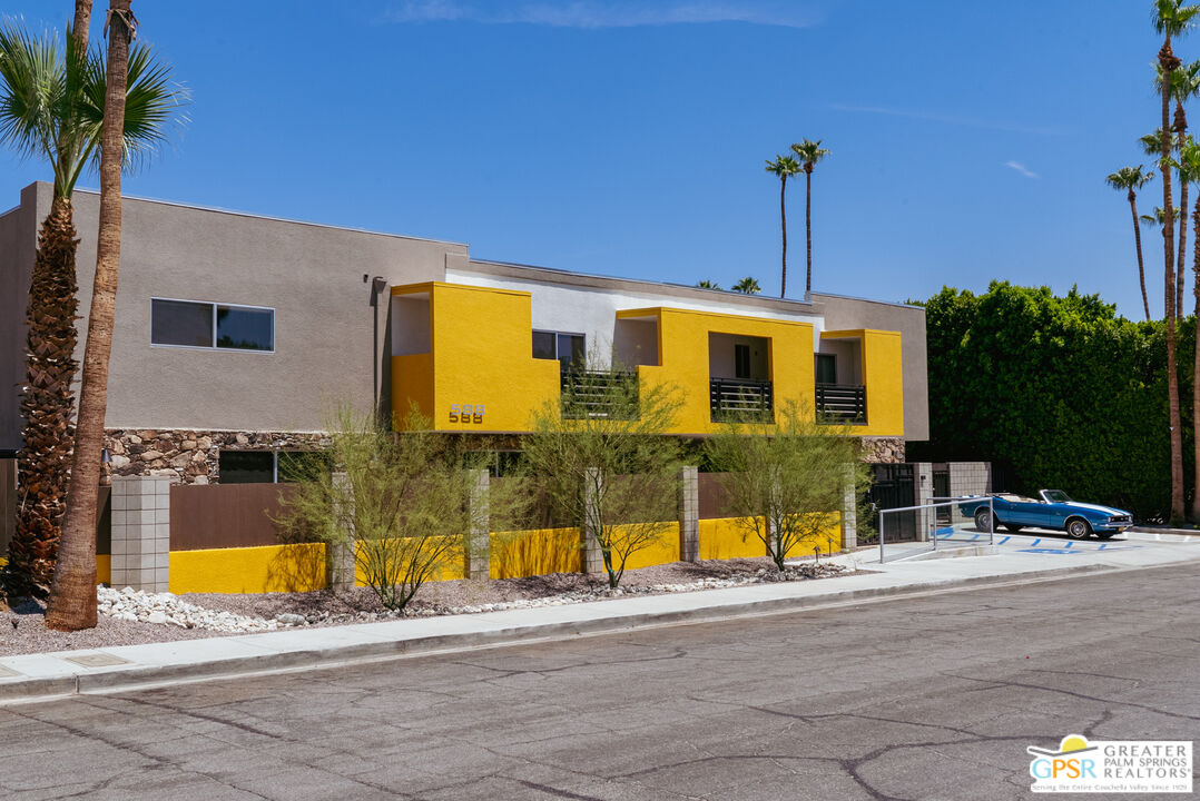 588 East San Lorenzo Road, Unit 103 Palm Springs, CA 92264 - Photo 28 of 68