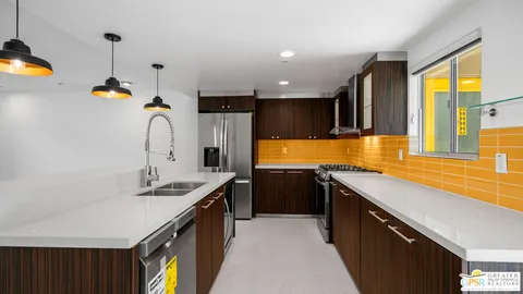 $524,900 | 588 East San Lorenzo Road, Unit 103, Palm Springs, CA 92264