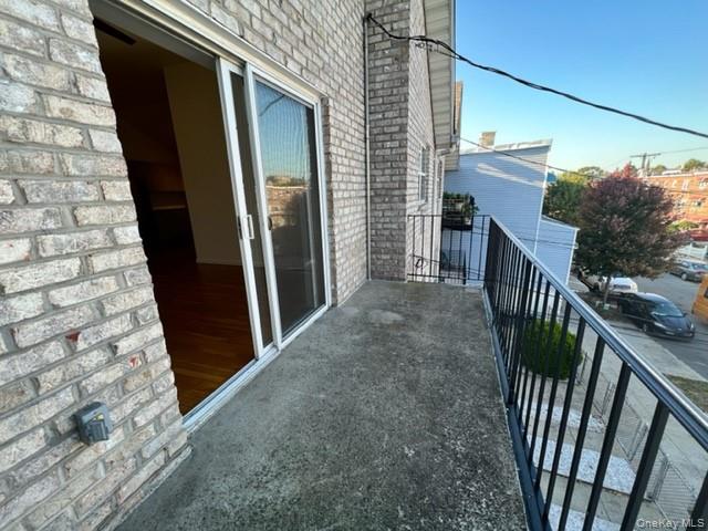 1307 Balcom Avenue Bronx, NY 10461 - Photo 9 of 26