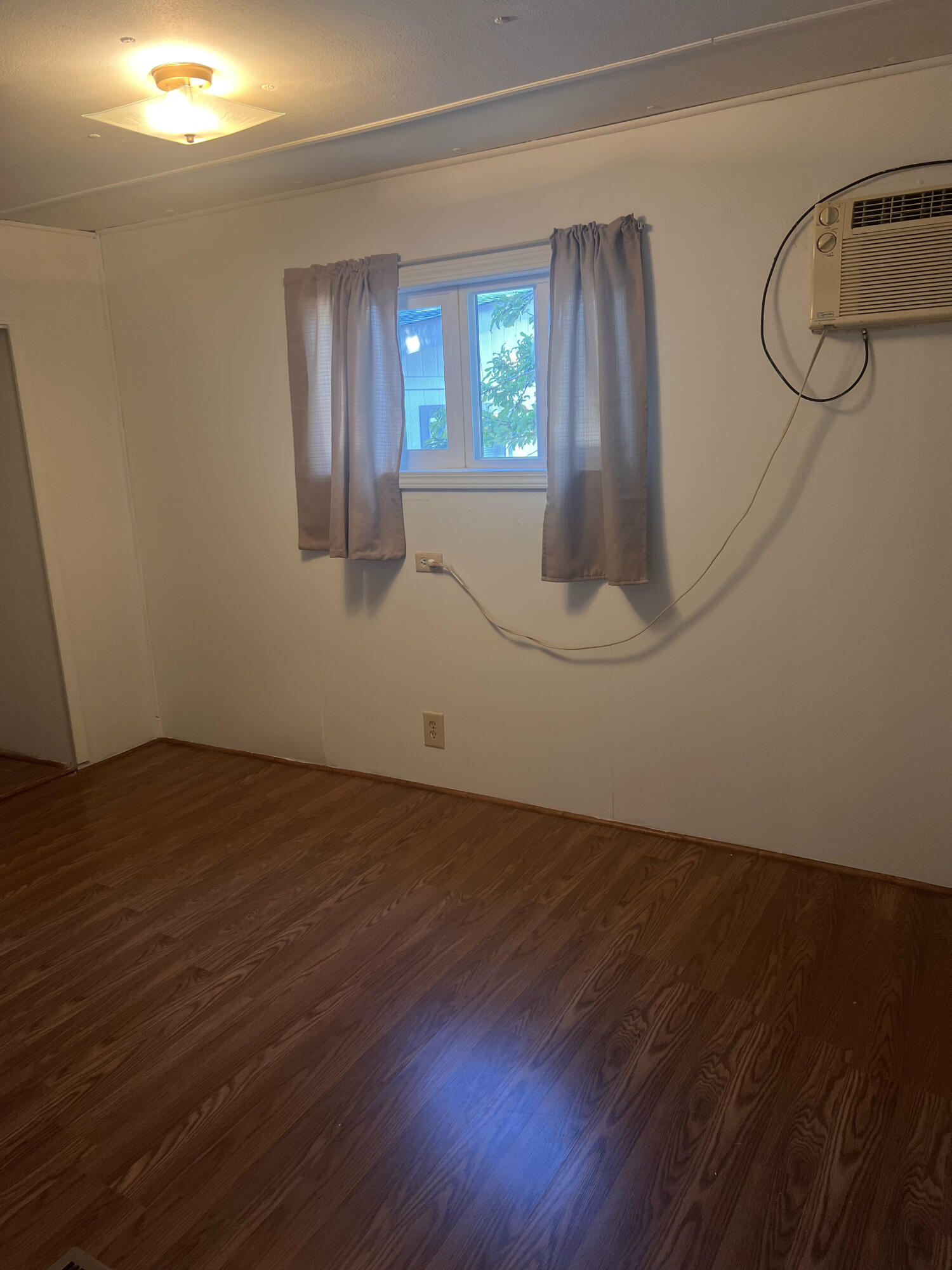 1241 Dowell Road, Unit 62 Grants Pass, OR 97527 - Photo 10 of 25 bedroom 2
